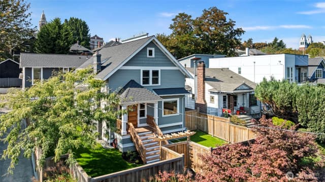 Property photo for 521 - 519 20th Avenue, Seattle