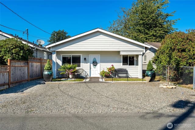 Property photo for 643 Monroe Street, Monroe