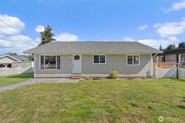 Property photo for 925 Limit Street, Raymond