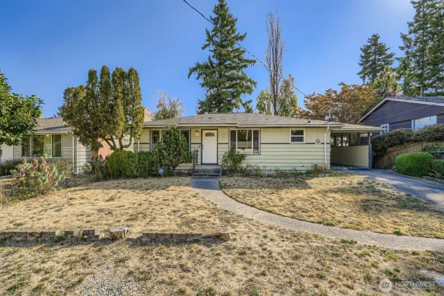Property photo for 14630 3rd Avenue Sw, Burien