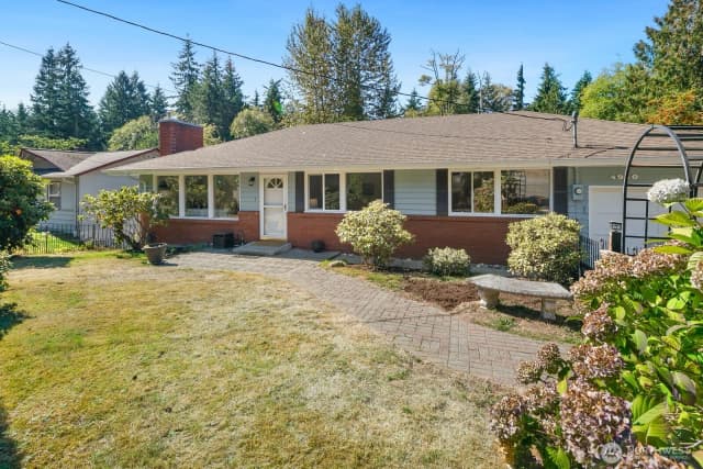 Property photo for 4910 W View Drive, Everett