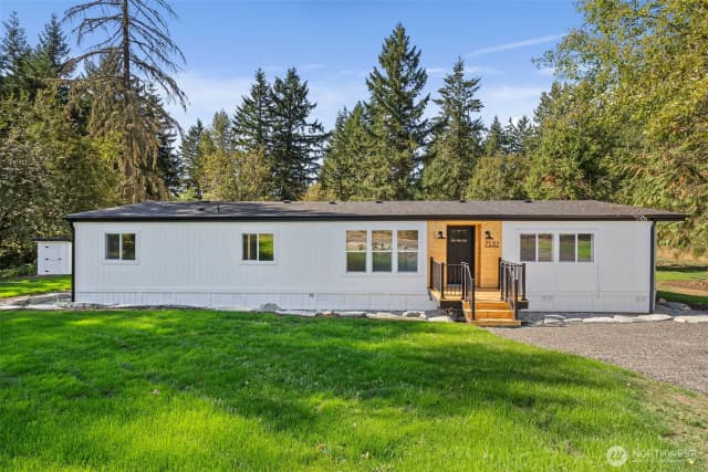 Property photo for 7132 Hawks Prairie Road Ne, Olympia