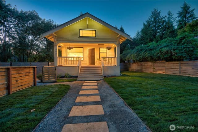 Property photo for 400 Nw Puget Drive, Seattle