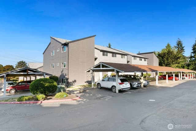 Property photo for 2020 Grant Avenue S #d204, Renton