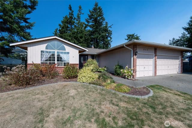Property photo for 942 Sw Barrington Drive, Oak Harbor