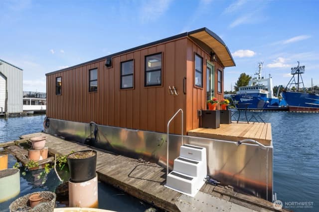 Property photo for 1080 W Ewing Place #0-p, Seattle