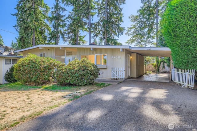Property photo for 14243 Se 14th Street, Bellevue