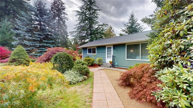 Property photo for 445 Sunnyhill Road W, Bremerton