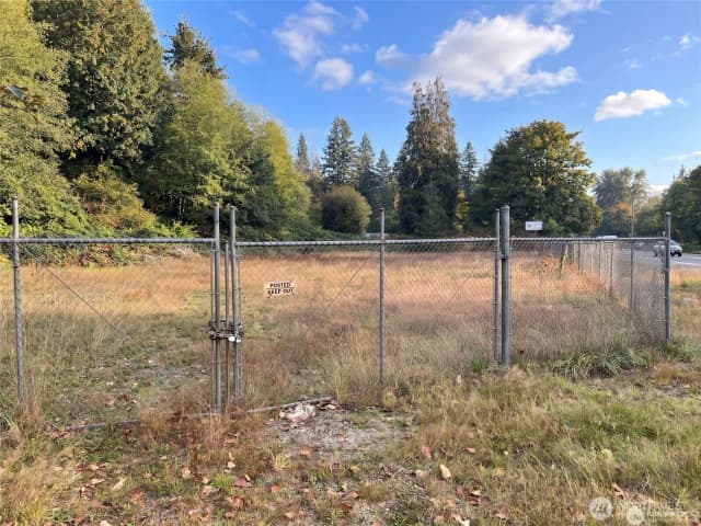 Property photo for 20045 Renton Maple Valley Highway Se, Maple Valley