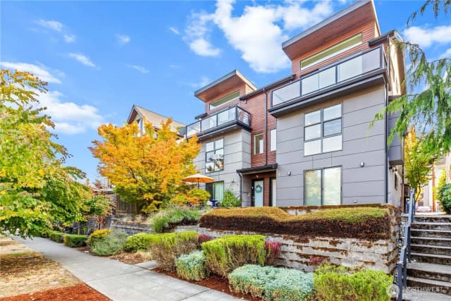 Property photo for 1506 Sw 44th Ave #b, Seattle