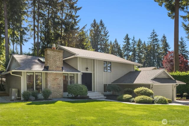 Property photo for 16709 Ne 102 Place, Redmond