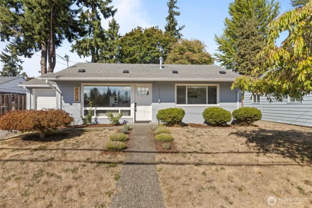 Property photo for 3610 Ne 6th Street, Renton
