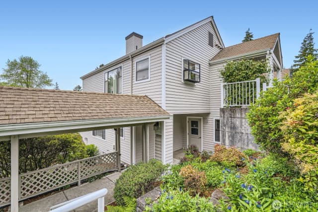 Property photo for 4105 Providence Point Drive Se, Issaquah, WA 98029