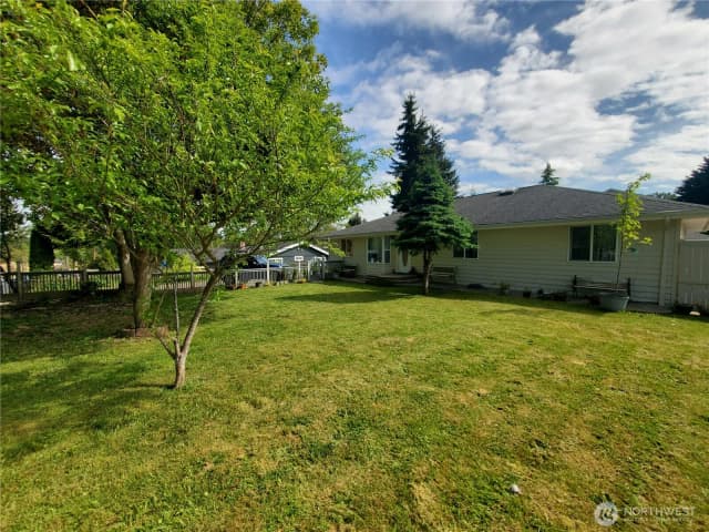 Property photo for 16 E Intercity Avenue, Everett