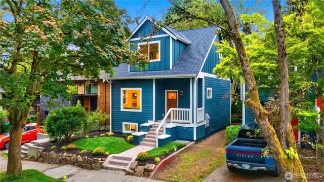 Property photo for 605 32nd Avenue, Seattle