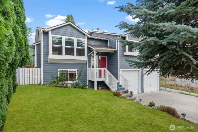 Property photo for 5421 S Roxbury Street, Seattle