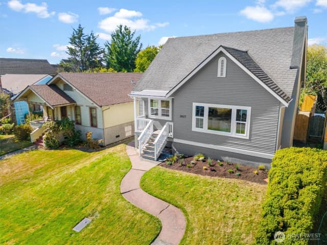 Property photo for 2627 Iron Street, Bellingham
