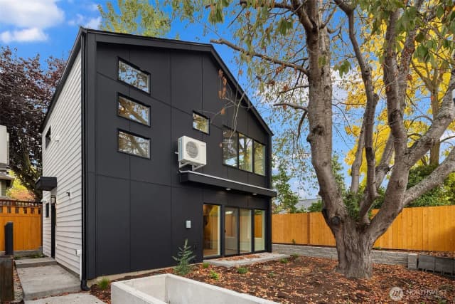 Property photo for 2840 Nw 62nd Street, Seattle