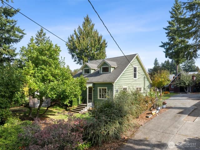 Property photo for 15620 21st Avenue Sw, Burien