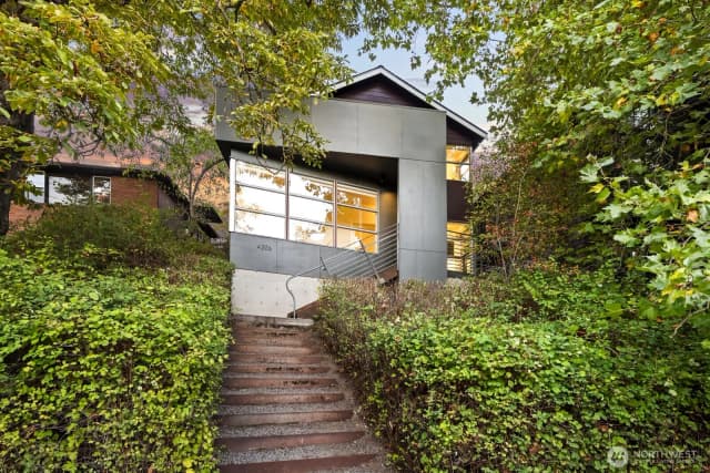 Property photo for 4306 3rd Avenue Nw, Seattle