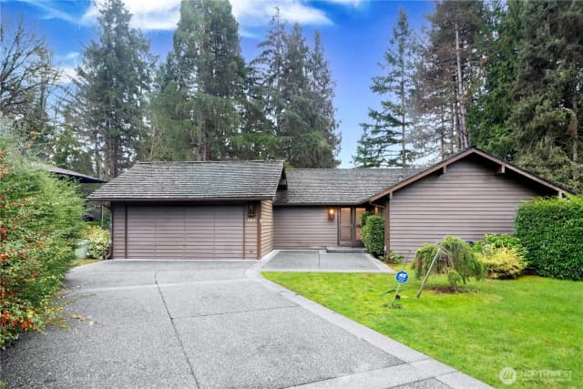 Property photo for 502 130th Avenue Ne, Bellevue