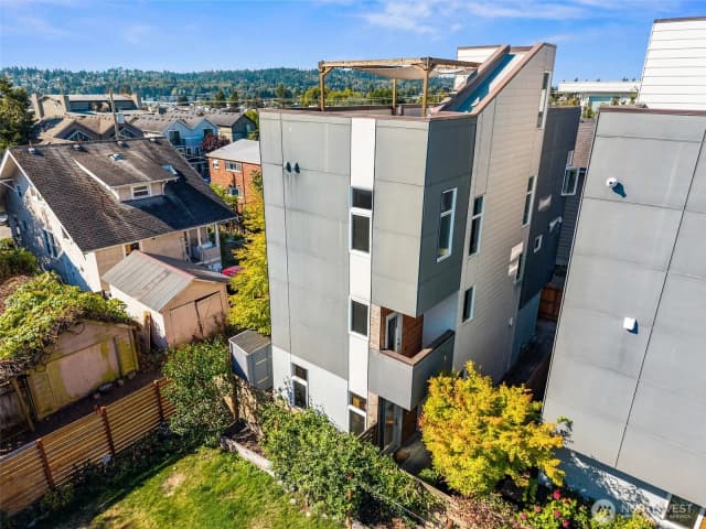 Property photo for 2245 Nw 64th Street, Seattle