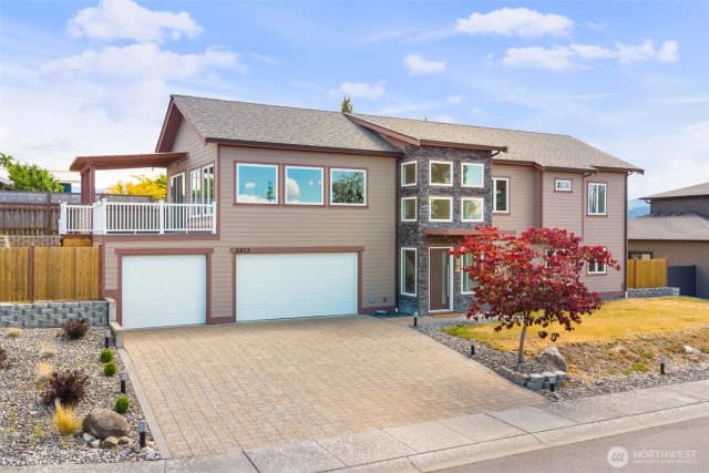 Property photo for 2612 Birch Street, Bellingham