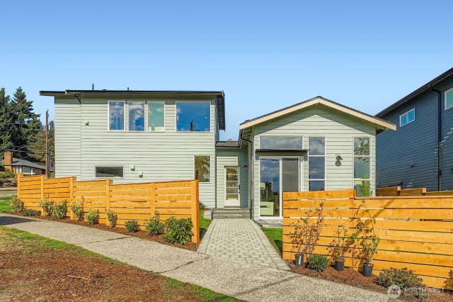 Property photo for 8800 41st Avenue Sw, Seattle