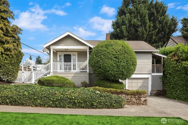 Property photo for 8266 4th Avenue Ne, Seattle