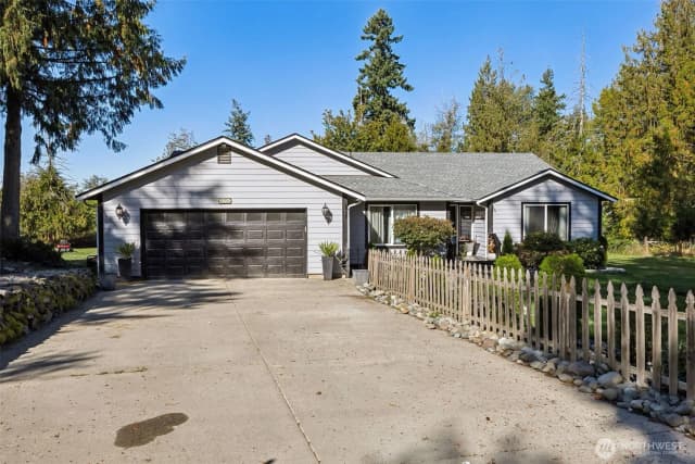 Property photo for 40706 123rd Avenue E, Eatonville