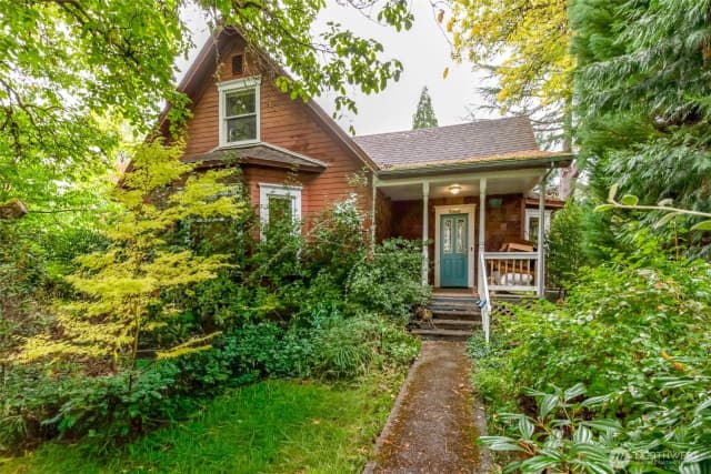 Property photo for 130 W Pine Street, Shelton