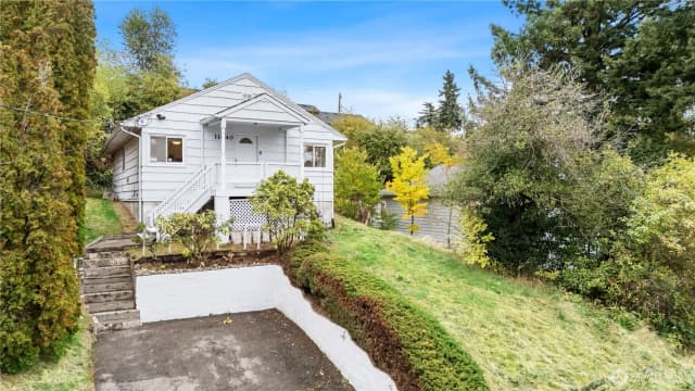 Property photo for 11640 59th Avenue S, Seattle