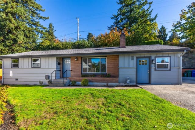 Property photo for 4602 Sw Cloverdale Street, Seattle