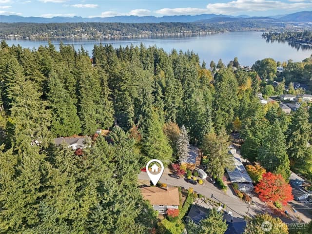 Property photo for 3225 165th Avenue Se, Bellevue
