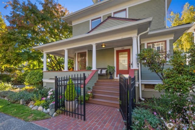 Property photo for 503 12th Avenue E, Seattle