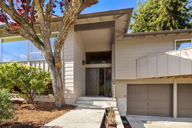 Property photo for 15713 37th Avenue Ne, Lake Forest Park