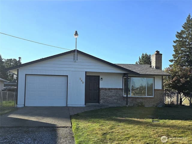 Property photo for 240 170th St E, Spanaway