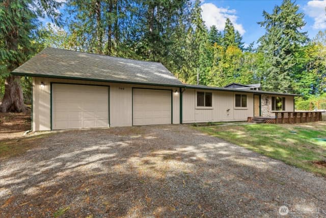 Property photo for 796 Nw Cedar Lane, Poulsbo