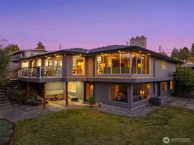 Property photo for 398 Sw 176th Place, Normandy Park
