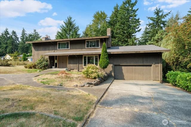 Property photo for 12316 Rebecca Drive Sw, Lakewood