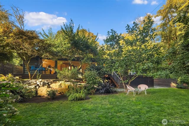 Property photo for 4505 W Raye Street, Seattle