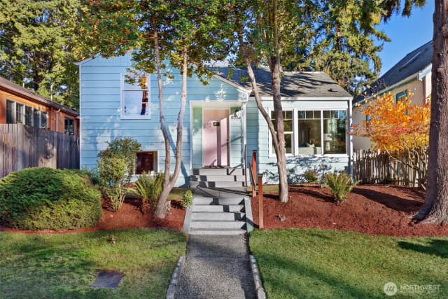 Property photo for 11034 Evanston Avenue N, Seattle