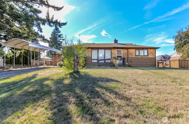 Property photo for 1323 Sw 113th Street, Seattle