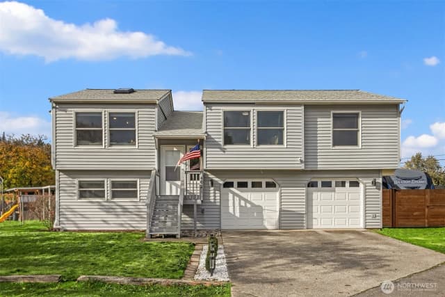 Property photo for 402 Olympia Boulevard Sw, Pacific