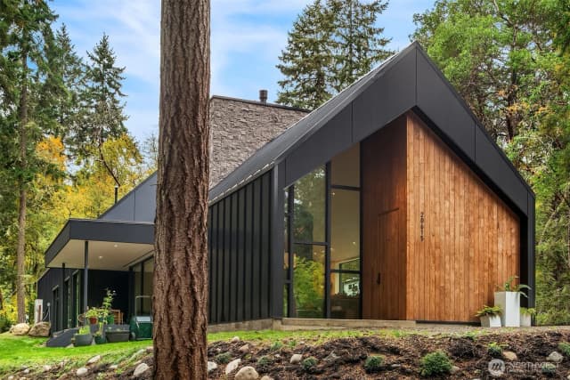 Property photo for 20615 87th Avenue Sw, Vashon