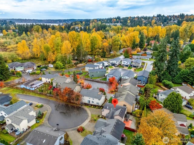Property photo for 19315 76th Place Ne, Kenmore