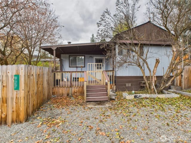 Property photo for 927 Hesse Boulevard, Republic