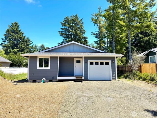 Property photo for 660 Itswoot Avenue Se, Ocean Shores