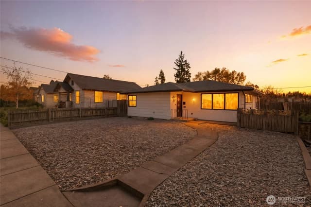 Property photo for 624 Juniper Street, Walla Walla