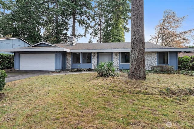 Property photo for 7407 Onyx Drive Sw, Lakewood